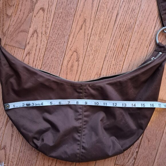 GAP Nylon crescent Bag Crossbody Shoulder Chocolate Brown - Picture 10 of 12